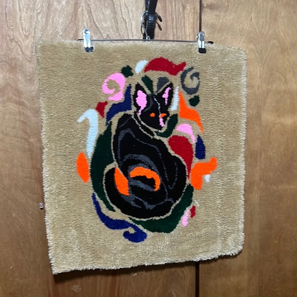 Black cat with design Tufted custom rug - Picture 1 of 10